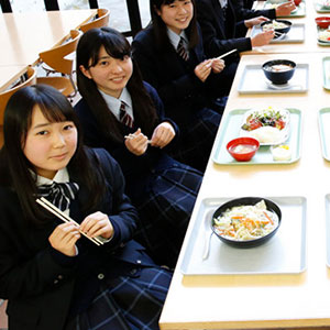 ダイニングホール